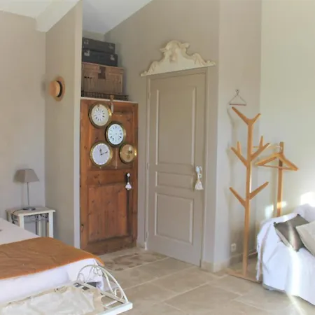Bed & Breakfast De La Seuve 3*