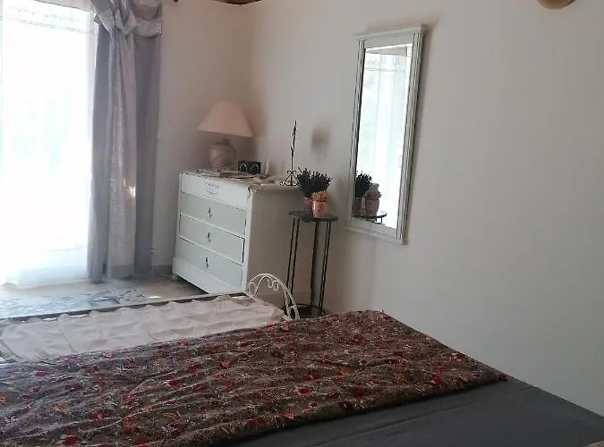 De La Seuve Bed and Breakfast Richerenches