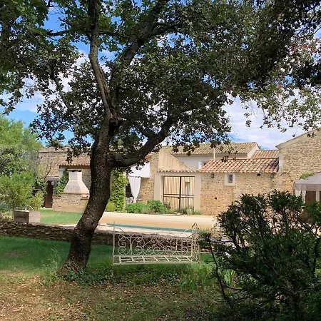 De La Seuve Bed & Breakfast 2*